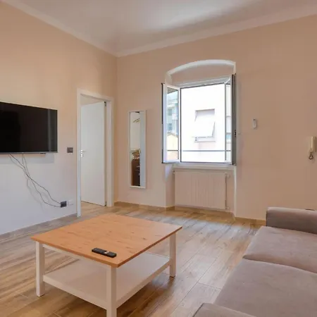 Apartamento Gorgeous In With Wifi